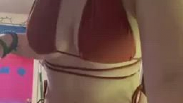 Commissioned post of a guy’s girlfriend!!