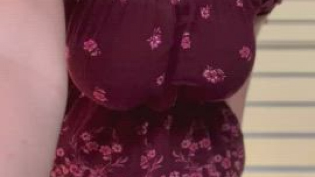 i love dangling my huge jiggly boobs for you to see