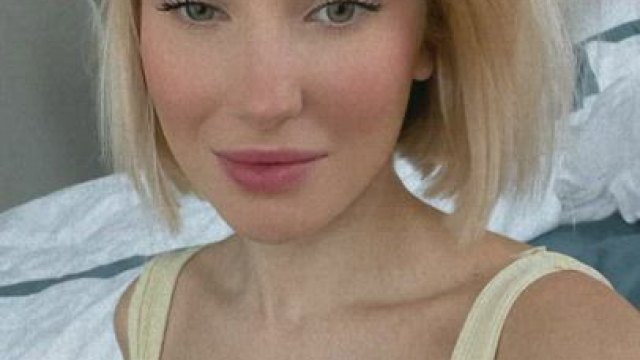 If you see this , I’m your girlfriend now. Hi !