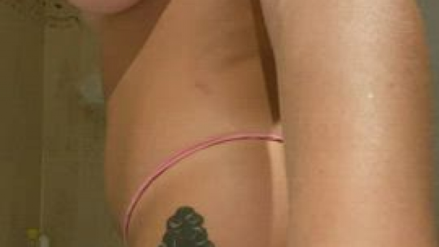 Is here any anal experts who can starch my ass ?