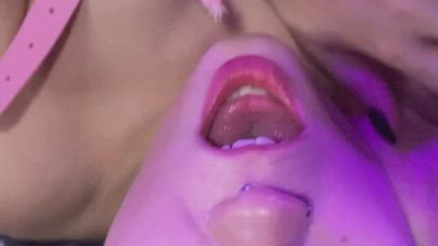 She loves fingers in her mouth when she’s pounded