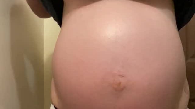 Bouncing titties and belly