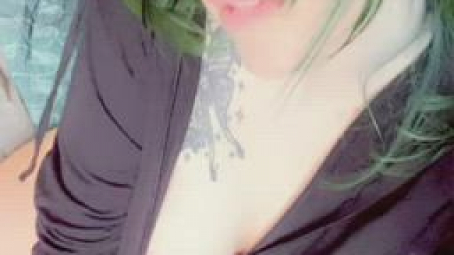 In the mood for some face sitting