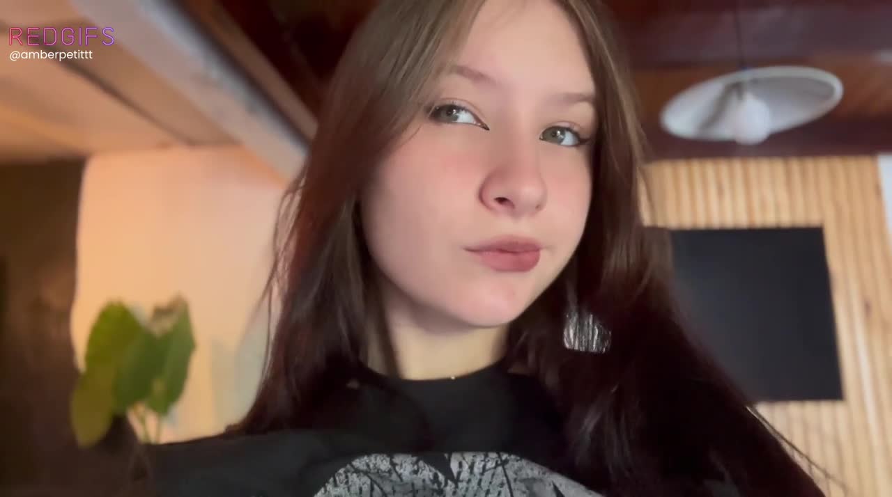 Be honest, would you masturbate to my nudies if I sent you