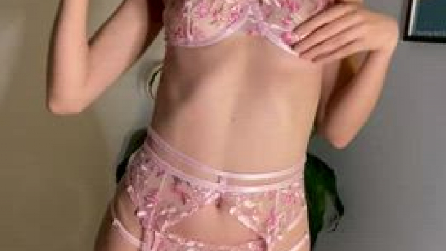 Dat gap is all about the hips