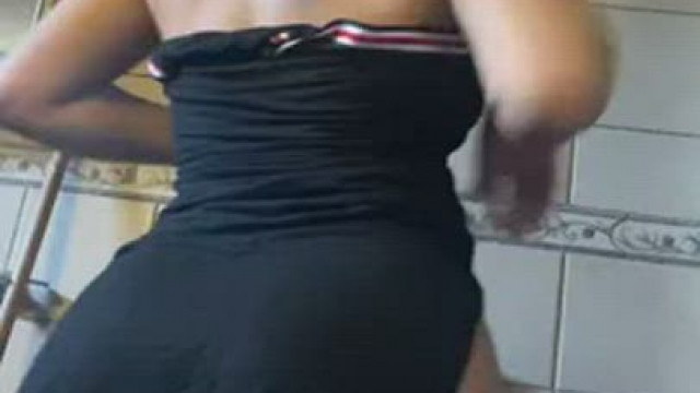 Big Booty, Horny 18 Year Old