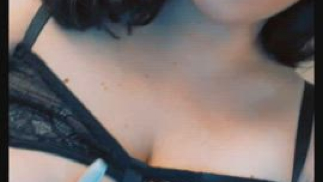 Do you love watching my big natural titties bounce up and down? This is how it w