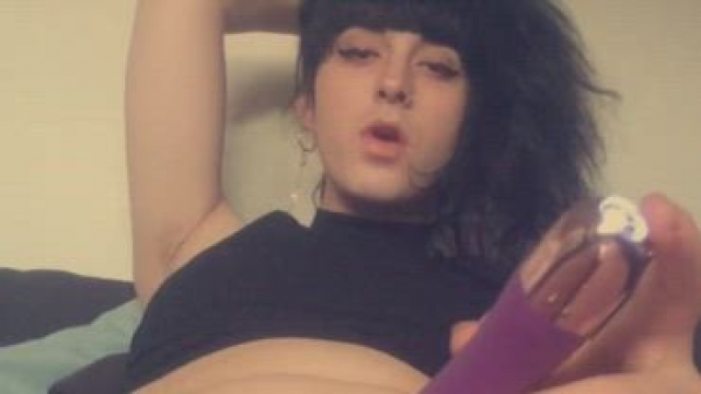 Using my vibrator on my bulge