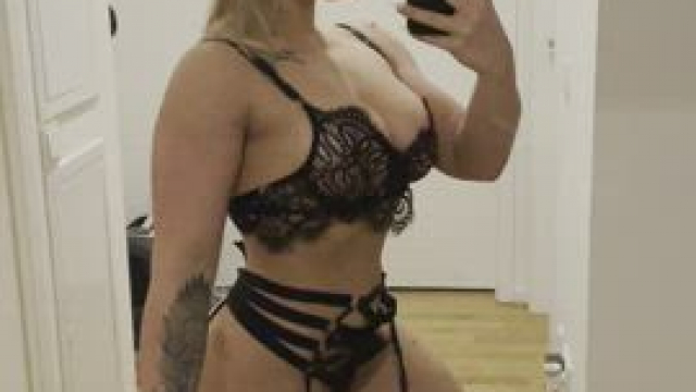 Arrows up if you'd fuck me