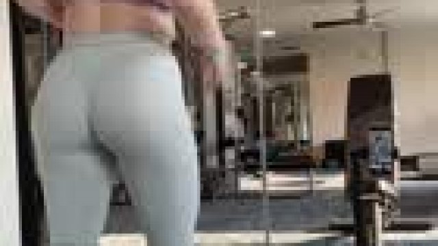 Felt horny at the gym