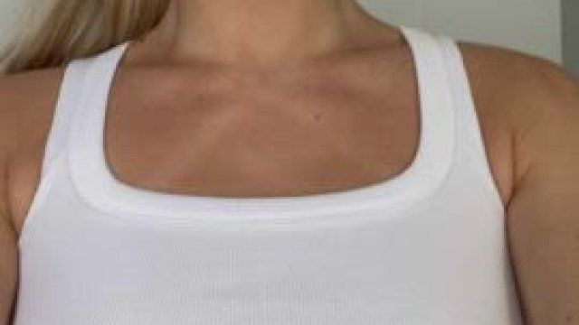 Showing myself in a new stocking....) [OC] [F]