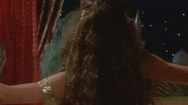 Catherine Zeta-Jones - sweet back story in 'Les 1001 nuits'