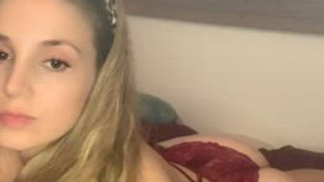 when do u finally join me here in bed... i am waiting for u