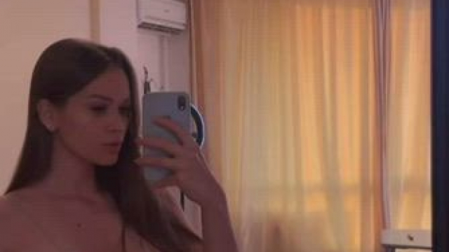 19 Premium content upon subscribing Always available to chat