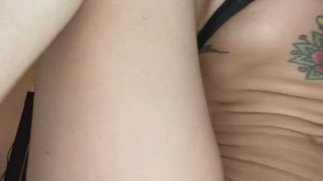 Any long lip lovers here? More to suck on!