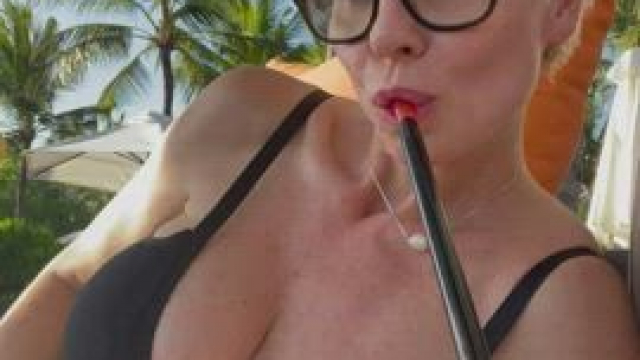 [F]50 My first public flash OC