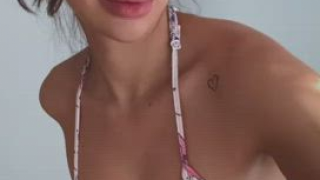 My body needs to be pressed against yours