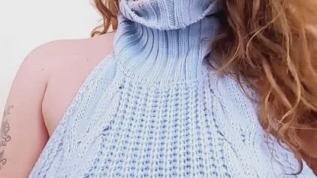 I'll never get tired of this sweater!