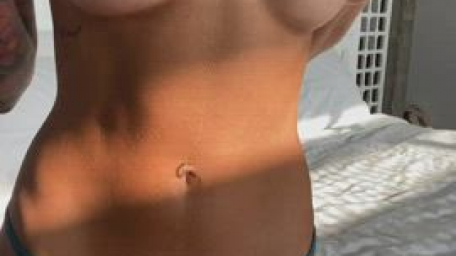 Tanned, natural and tattooed, there's no way you'r not hard rn