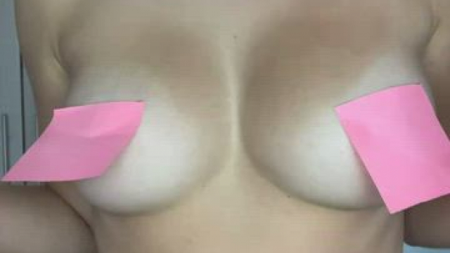 Do u like girls w real tits