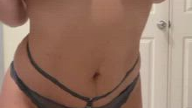 So what if your waist isn't a size 0, haters can kiss my you're gorgeous