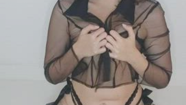 Do you want a red engagement ring around your cock? All right, let my mouth do a