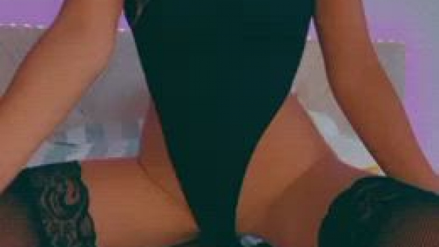 Simple lil cute tease :)