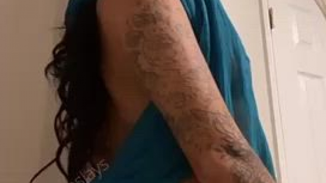 How does this sub feel about thick Indian girls?