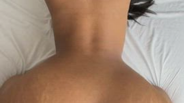 My thick filipina ass was made for doggystyle!