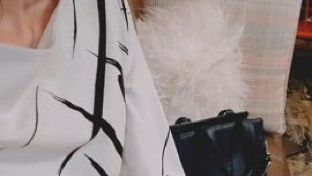 I don't mind when clients are late for meetings...I know how to keep myself ente