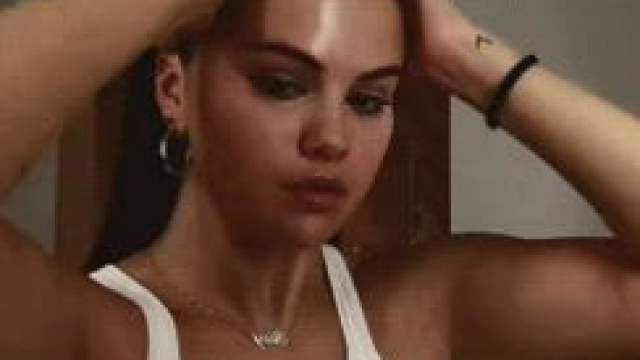 Selena Gomez Seduction