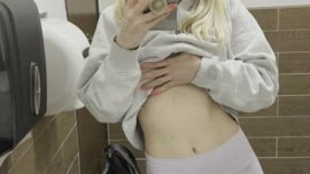 If you ever see me at crossfit, just know I'm always plugged