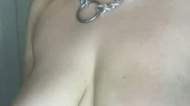 feel so cuty when I'am fully necked here!