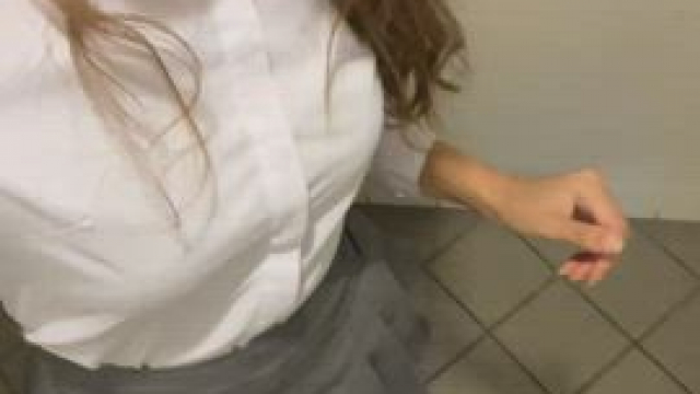 Does this skirt fit my young body?