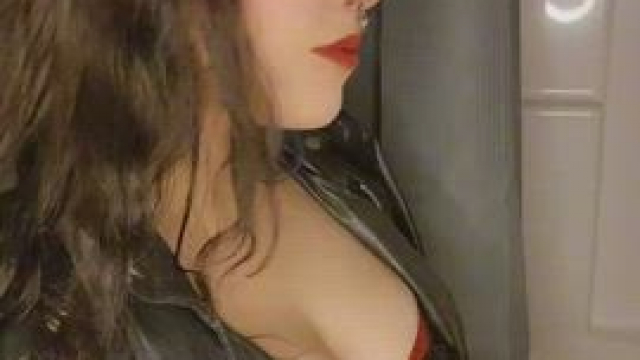 Would you like me to seduce you?