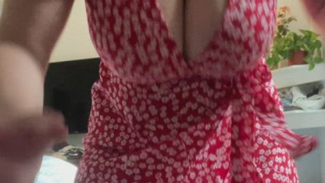 RedGIFs like how I look in a sundress? Wait till you see me in a maternity dress