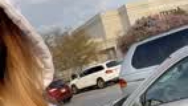 I wonder how many people in this parking lot saw me flash my pussy