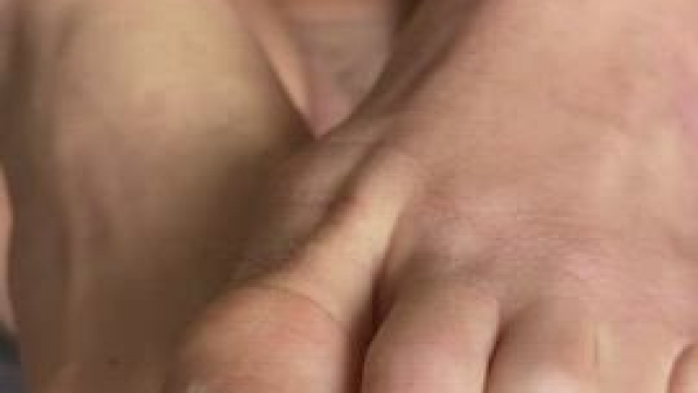 Moms pussy is quite hungry for cock this morning…