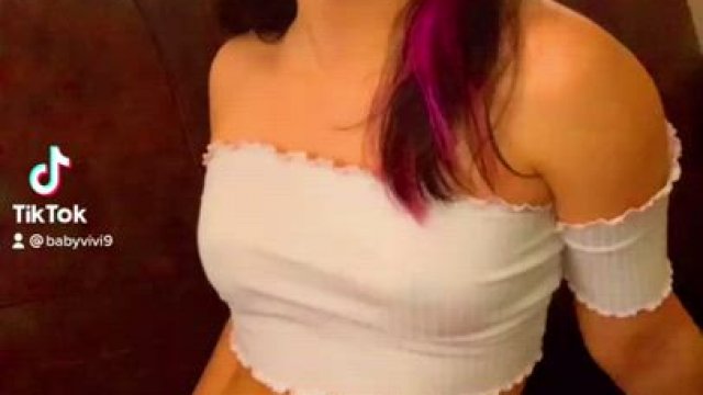 I can be your favorite girl forever