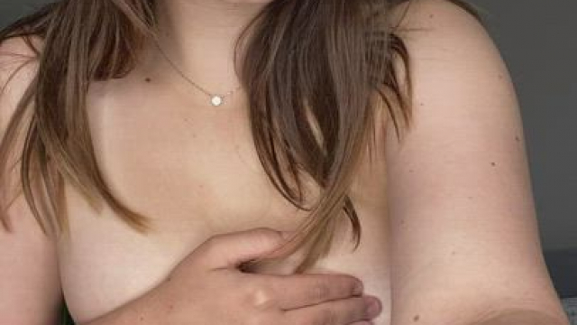 Hi to the same 5 guys who see me stripping half naked