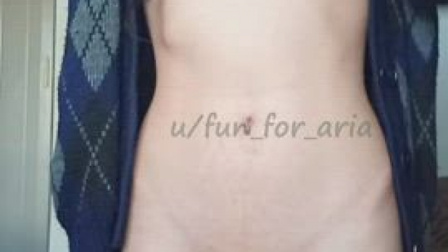 I’m 5” and I’m addicted to being naked [GIF]