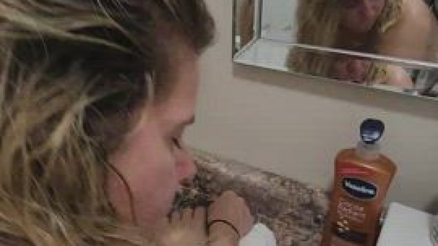 amateur fuckdoll used in the washroom