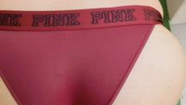 cum on her asian booty in panties