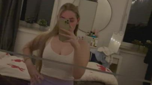 do you like petite ltittle curves?