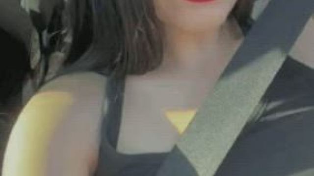 Horny MILF Spreading Her Pussy in Her Car