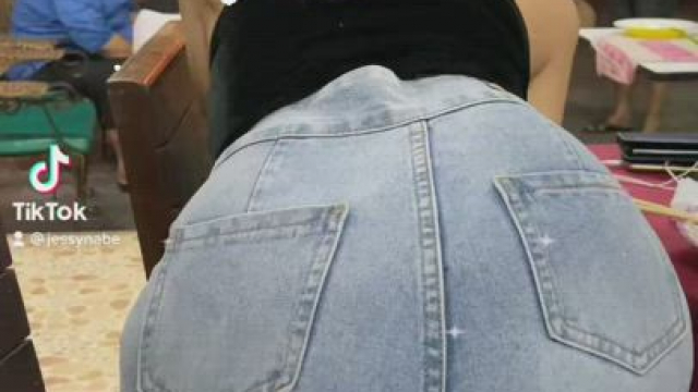 You like my juicy ass?