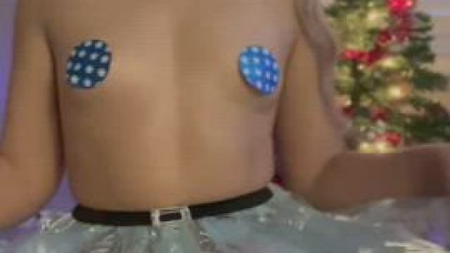 Can I be your fuck doll this Christmas