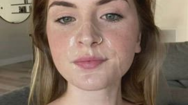 little cum girl living her best life