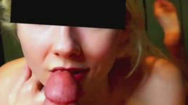 I love teasing cock with my tongue [F][M]