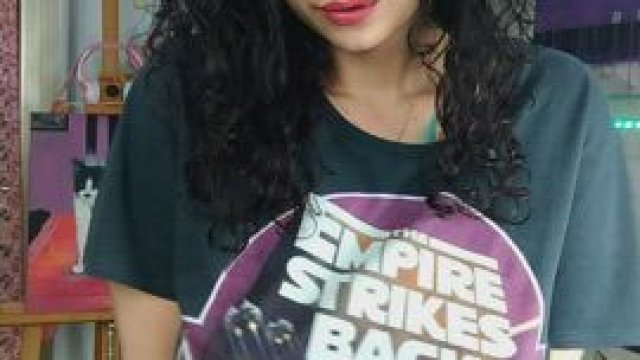 Star Wars marathon but I flash my tits everytime a Stormtrooper misses a shot, y